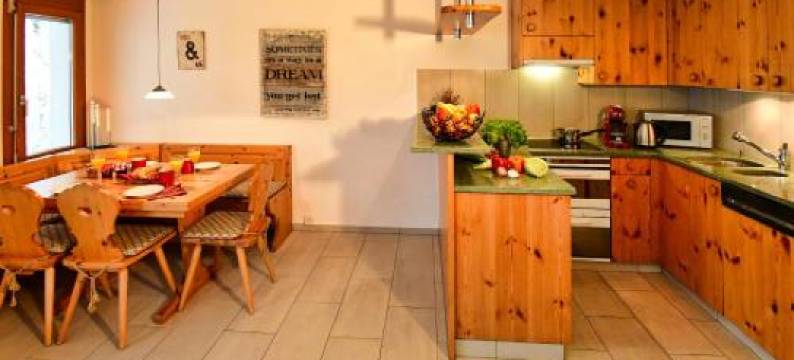 Lakeside - 3.5 Zimmer Ferienwohnung am Laaxersee图片