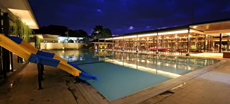 新苏里亚酒店(New Surya Hotel)图片