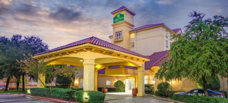 北达拉斯中心拉昆塔温德姆套房酒店(La Quinta Inn & Suites by Wyndham Dallas North Central)图片
