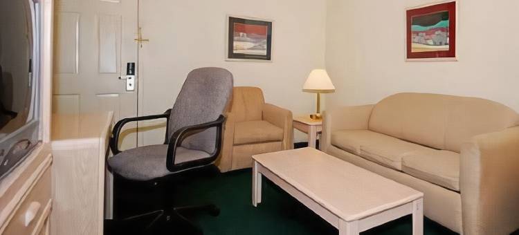 德尔里奥温德姆贝蒙特酒店(Baymont by Wyndham Del Rio)图片