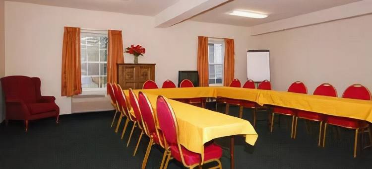切斯特菲尔德村凯艺套房酒店(Quality Inn & Suites Chesterfield Village)图片