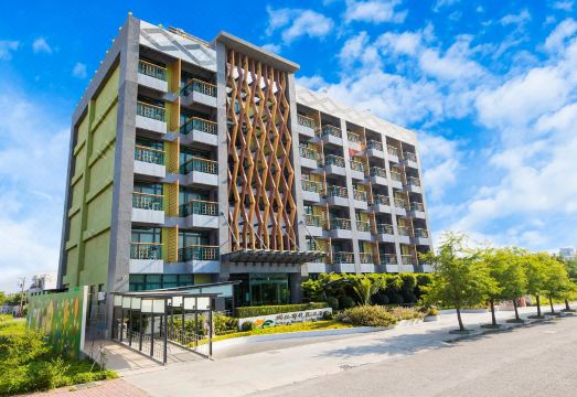 台东娜路弯花园酒店外景图