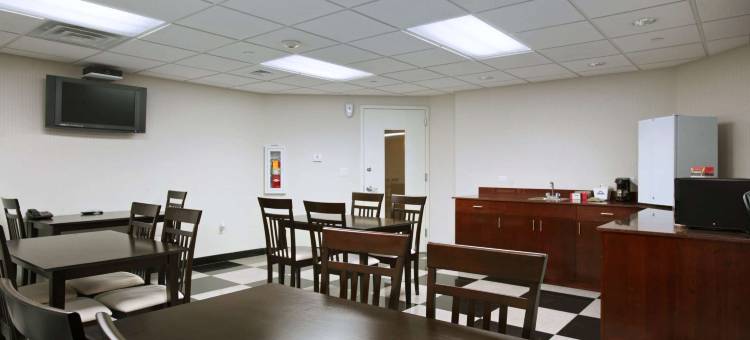 布朗克斯戴斯酒店-近体育场(Days Inn by Wyndham Bronx Near Stadium)图片