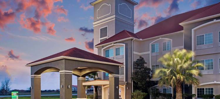 费尔菲尔德拉昆塔温德姆套房酒店(La Quinta Inn & Suites by Wyndham Fairfield TX)图片