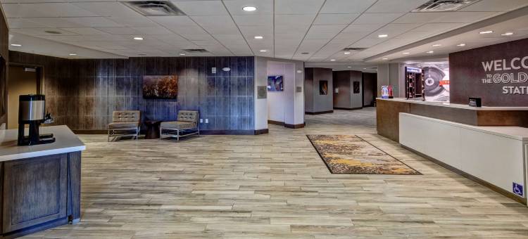 圣何塞机场欢朋套房酒店(Hampton Inn & Suites San Jose Airport)图片