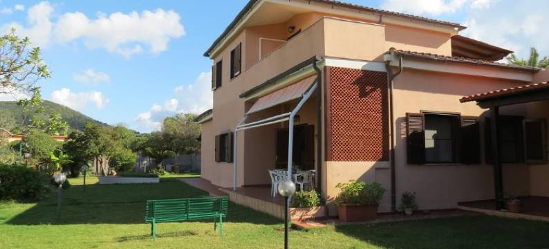 Appartamenti Torre di Chia图片