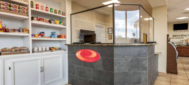 主门中心伊克诺套房旅馆(Econo Lodge Inn & Suites Maingate Central)图片