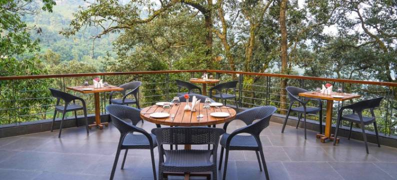 罗斯芬奇萨罗瓦尔港口比姆塔尔酒店(The Rosefinch Sarovar Portico)图片