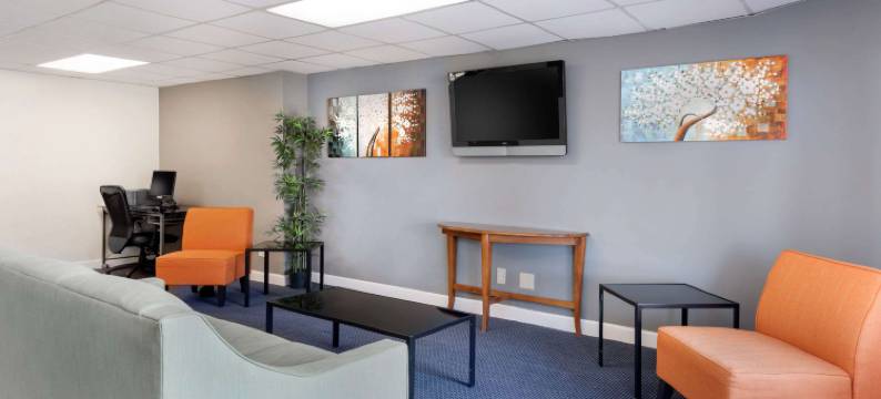 拉斐特I-65凯艺套房酒店(Quality Inn & Suites Lafayette I-65)图片