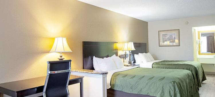 利夫奥克 I-10 283 号出口凯艺套房酒店(Quality Inn & Suites Live Oak I-10 Exit 283)图片