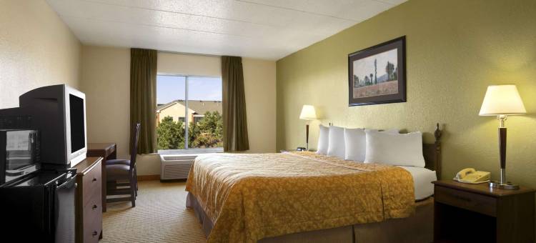 兰辛豪生酒店(Travelodge by Wyndham Lansing IL)图片