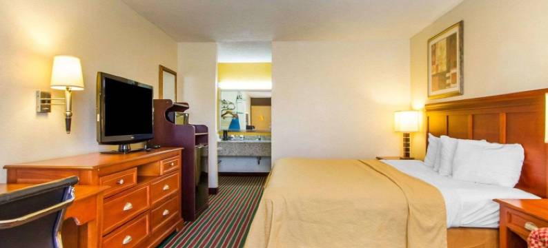 戴尔斯堡I-155凯艺酒店(Quality Inn Dyersburg I-155)图片