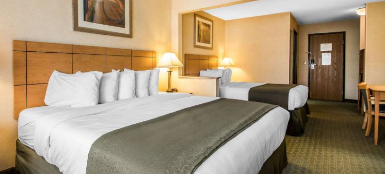 20 号高速公路迪比克凯艺酒店(Quality Inn Dubuque on Hwy 20)图片