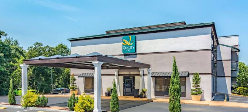 哥伦布品质酒店靠近摩尔堡(Quality Inn Columbus Near Fort Benning)图片