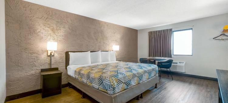 艾尔克格罗夫村6号汽车旅馆 - 奥黑尔(Motel 6 Elk Grove Village, IL - O'Hare)图片