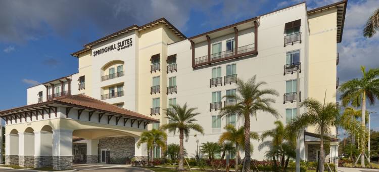埃斯特罗迈尔斯堡万豪SpringHill Suites酒店(SpringHill Suites Fort Myers Estero)图片