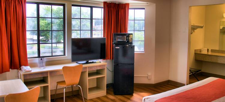 哈特福德恩菲尔德6号汽车旅馆(Motel 6 Enfield, CT - Hartford)图片