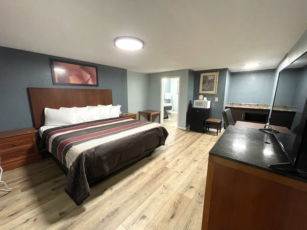 Annie Oakley Motel Oakley-Oakley Updated 2023 Room Price-Reviews & Deals |  