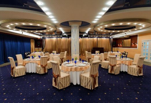 Old Estate Hotel & Spa Hotel Overview