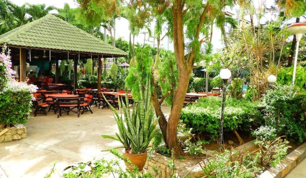 Romeo Palace Hotel Pattaya Hotel Overview