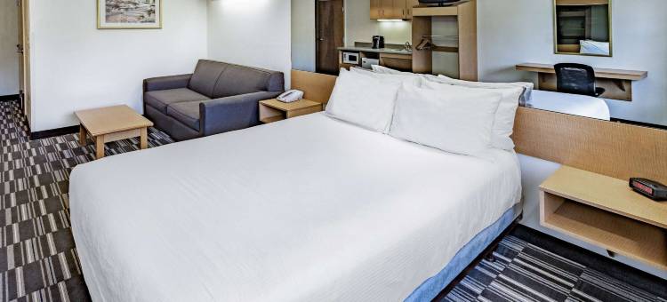 Microtel Inn & Suites by Wyndham Plattsburgh图片