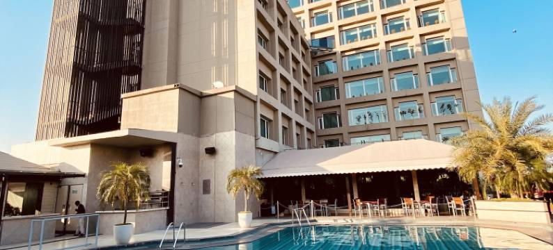 地标塔楼酒店(The Landmark Towers)图片