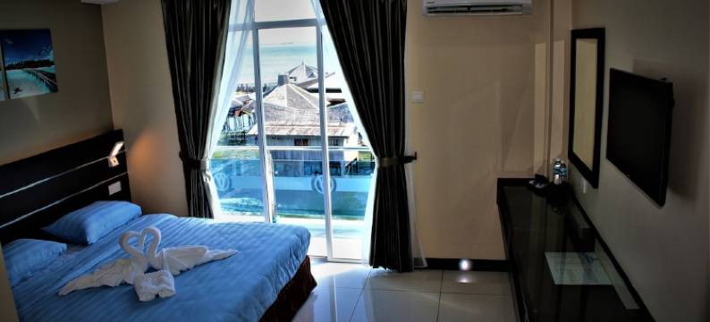 爱潜海浪酒店(Wave View Hotel)图片