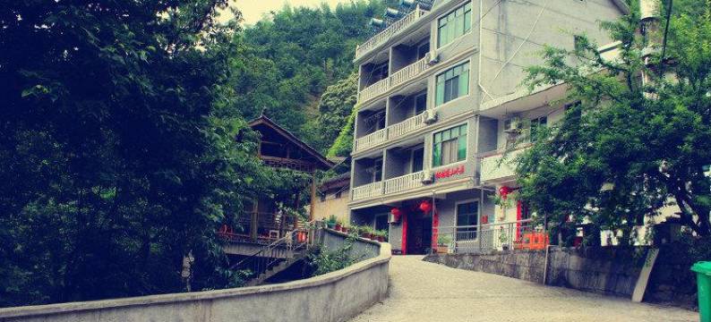 杭州柘林瀑山水居图片