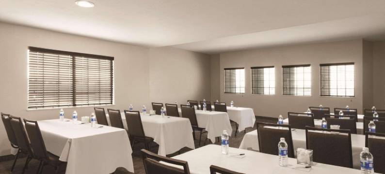 贝克斯菲尔德丽怡酒店(Country Inn & Suites by Radisson, Bakersfield, CA)图片