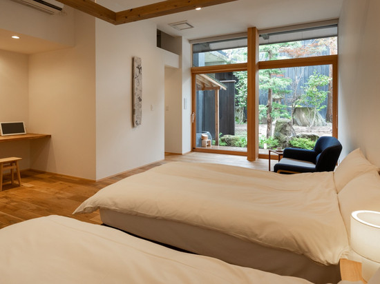 山形塔基纳米旅馆