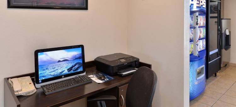 克拉马斯瀑布温德姆麦客达套房酒店(Microtel Inn & Suites by Wyndham Klamath Falls)图片