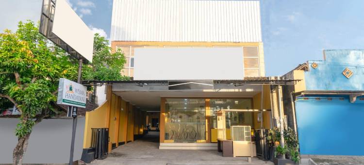 OYO Life 3003 汉达亚尼清真公寓(Wisma Handayani Syariah RedPartner Near Rsud Wonosari)图片