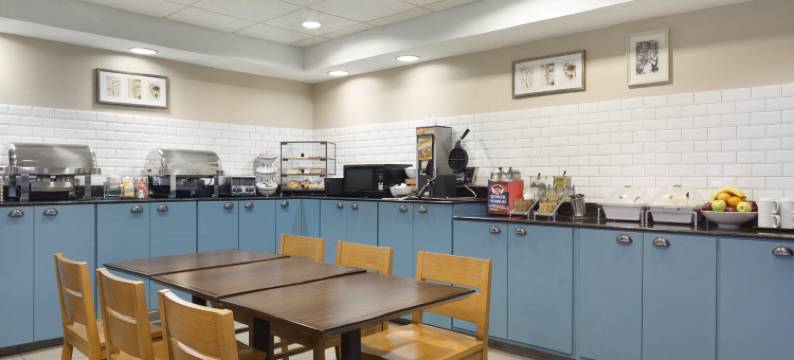 坎普泉安德鲁斯空军基地丽怡酒店(Country Inn & Suites by Radisson, Camp Springs (Andrews Air Force Base), MD)图片