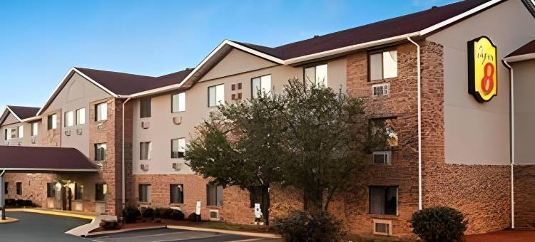 费尔维尤高地-圣路易斯速8酒店(Super 8 by Wyndham Fairview Heights-St. Louis)图片