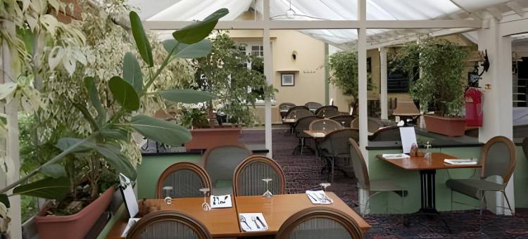 雪松旅馆 - 格林国王旅馆(Cedars Inn by Greene King Inns)图片