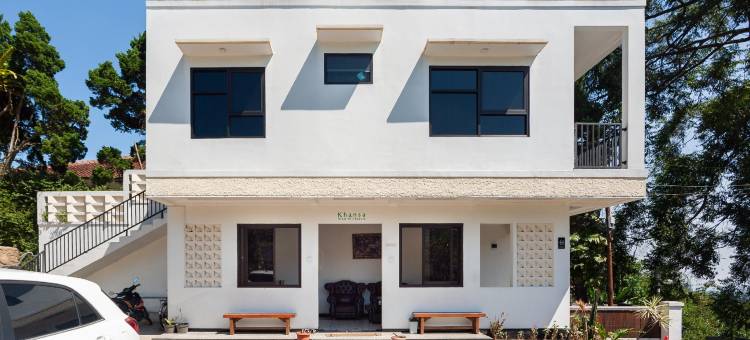 红门酒店乌尔班维尤清真坎萨度假村-芝萨鲁亚蓬查克(Urbanview Resort Syariah Khansa Cisarua Puncak by RedDoorz)图片