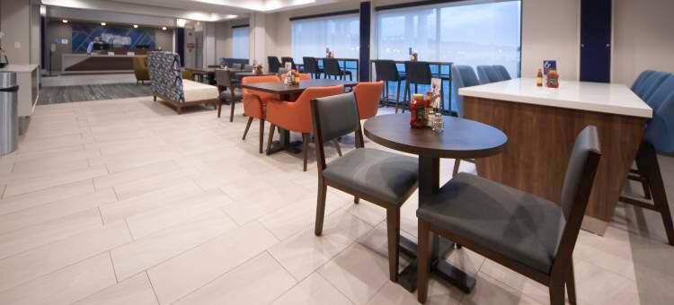 智选假日套房酒店小石城西(Holiday Inn Express & Suites LITTLE ROCK-WEST by IHG)图片