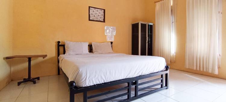 OYO3100艾尔萨迪家庭公寓(Reddoorz at El Shaday Homestay Banyuwangi)图片