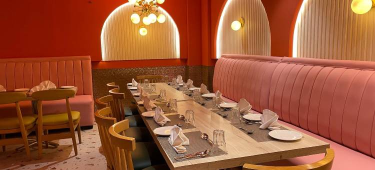 世界广场购物中心的SK Premium Park(SK Premium Park at World Square Mall)图片