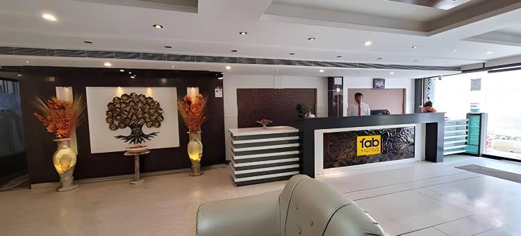 Fabhotel拉吉住宅二号酒店(Fabhotel Raj Residency II)图片