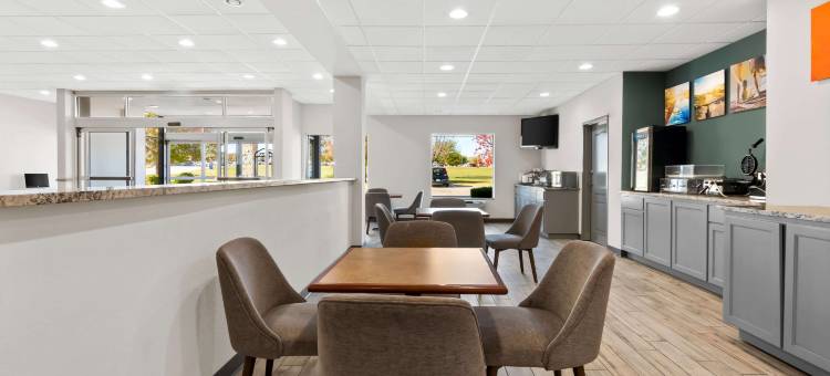 舒适套房酒店(Comfort Inn & Suites)图片