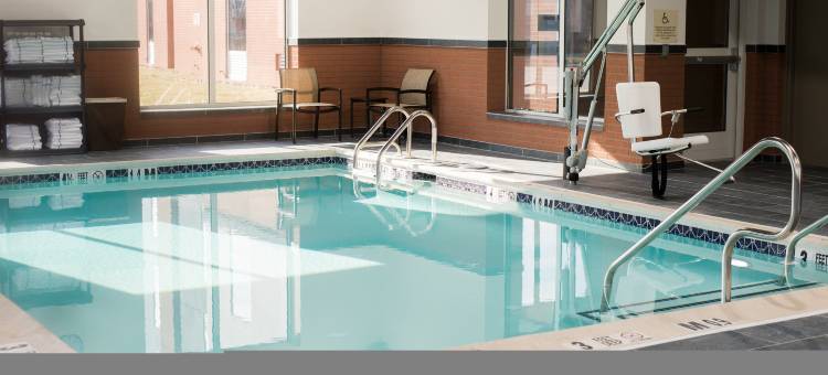 瓦灵顿霍桑希尔顿欢朋套房酒店(Hampton Inn & Suites Warrington Horsham)图片
