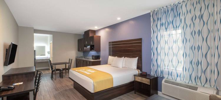 拉波特温德姆戴斯套房酒店(Days Inn & Suites by Wyndham la Porte)图片