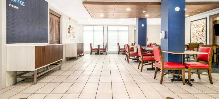 梅迪辛哈特横加1号高速公路智选假日套房酒店(Holiday Inn Express & Suites Medicine Hat Transcanada Hwy 1)图片