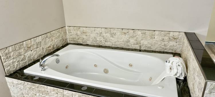 瓦恩兰米尔维尔地区华美达酒店(Ramada by Wyndham Vineland Millville Area)图片