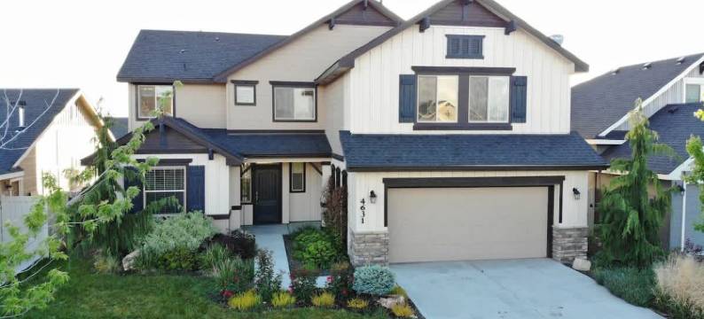 Hot Tub and Community Pool Access - Modern Family Retreat图片