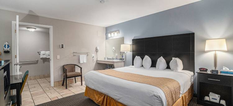 密歇根特拉弗斯城Travelodge by Wyndham酒店(Travelodge by Wyndham Traverse City MI)图片