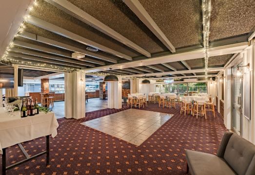 Panorama BathurstHotel Overview