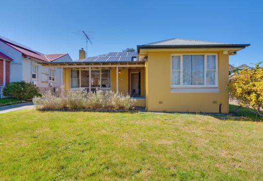 Villa Blue Hotel Overview