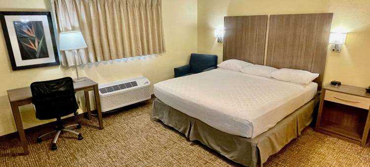 迈尔斯堡珊瑚角郊区开放式客房(Suburban Studios Fort Myers Cape Coral)图片